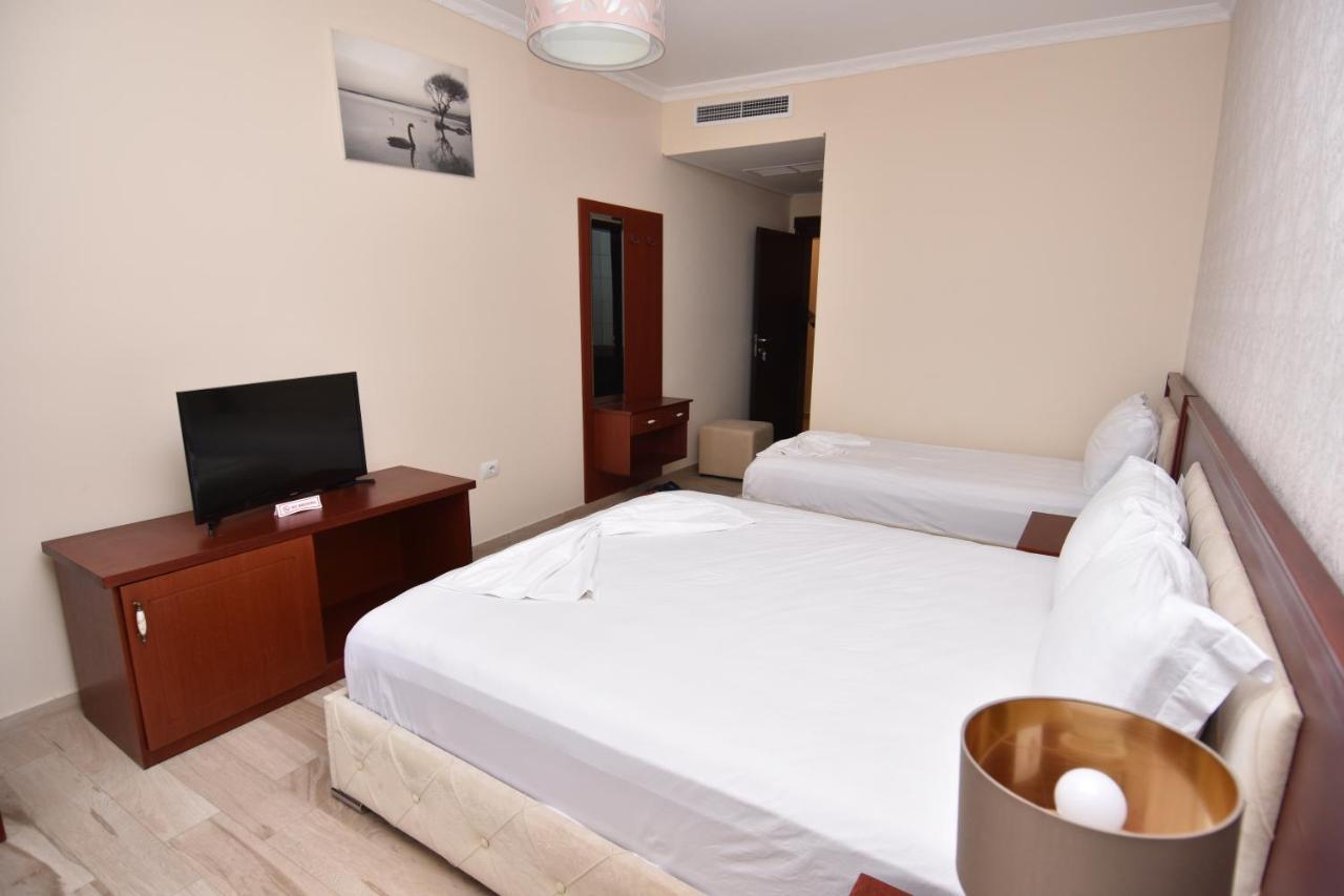 Hotel Summer Stars Vlorë 外观 照片